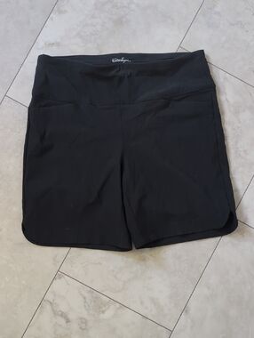 Walter Hagen Black Golf Shorts with High Waistband